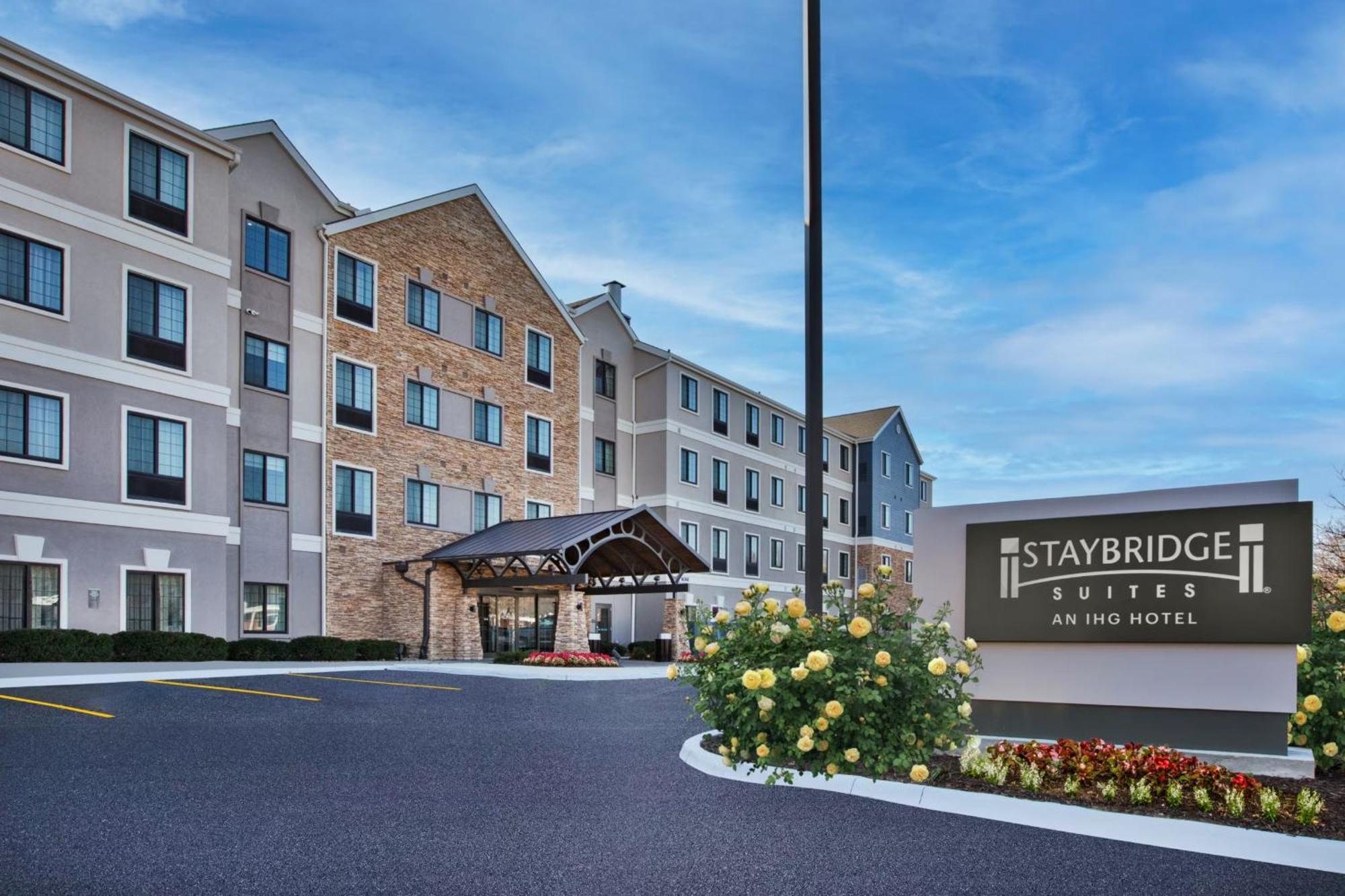 Staybridge 80th And Dodge By Ihg Omaha