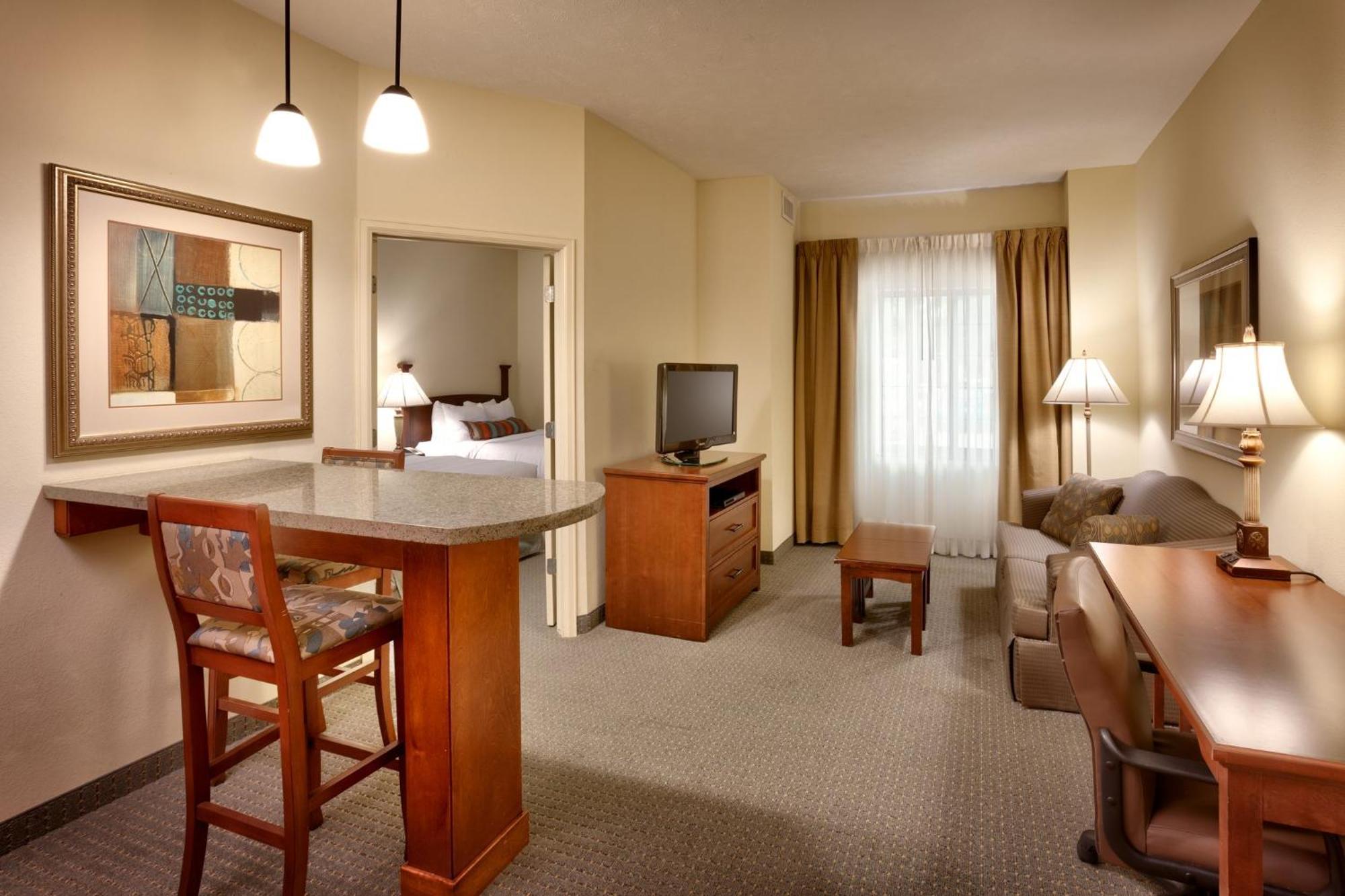 Staybridge 80th And Dodge By Ihg 3* Omaha